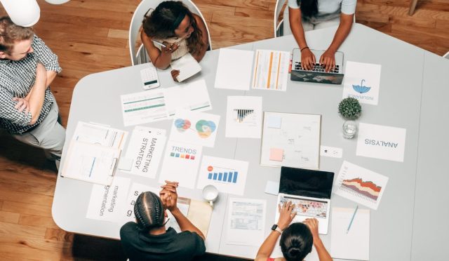 is-ve-staj-firsatlari-nasil-bulunur-86fa16b27d7c5f3b2aa83a590a5f721c